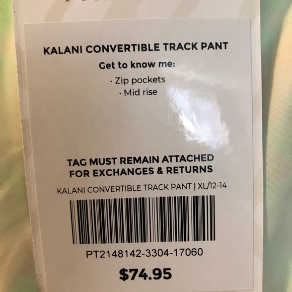 Light weight pants with zippers to turn into shorts. - Picture 4 of 4
